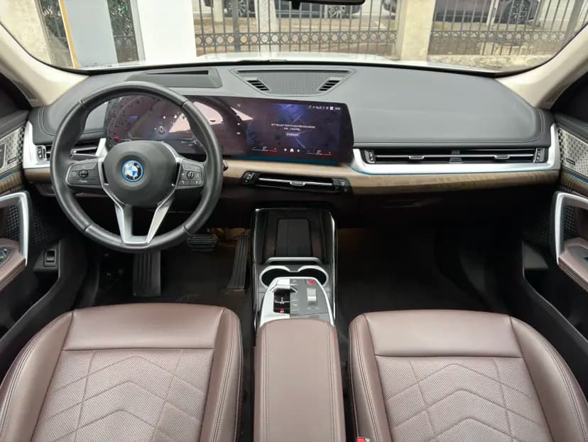BMW iX1 2024 г. 31094 км. — фото 7