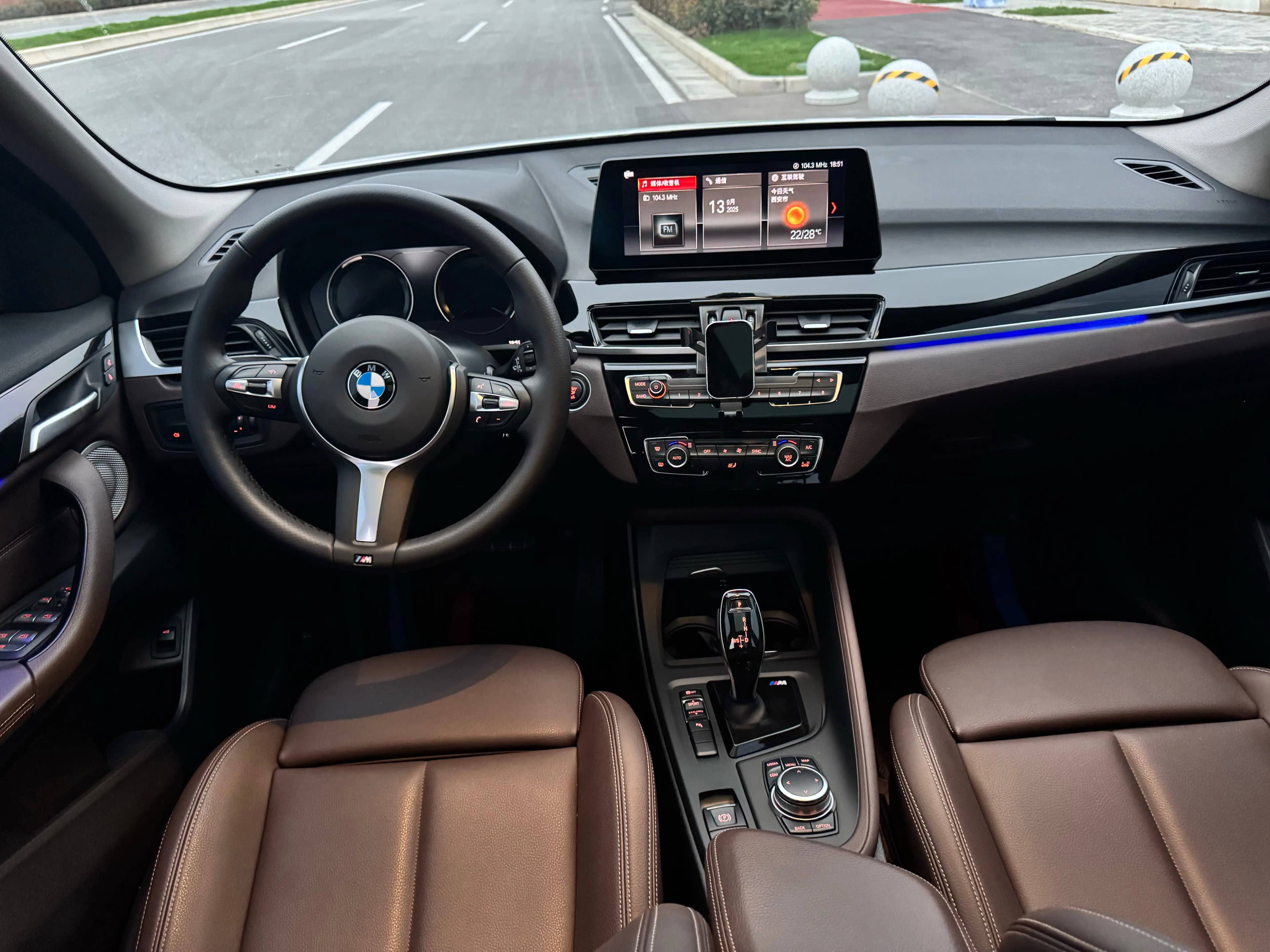 BMW X1 2021 г. 80048 км. — фото 12