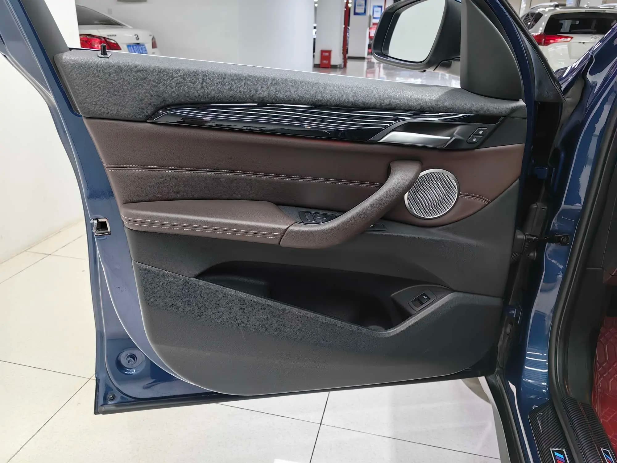 BMW X1 2021 г. 67151 км. — фото 7