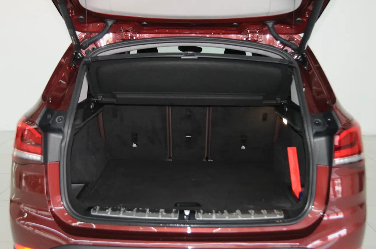 BMW X1 2021 г. 56052 км. — фото 11