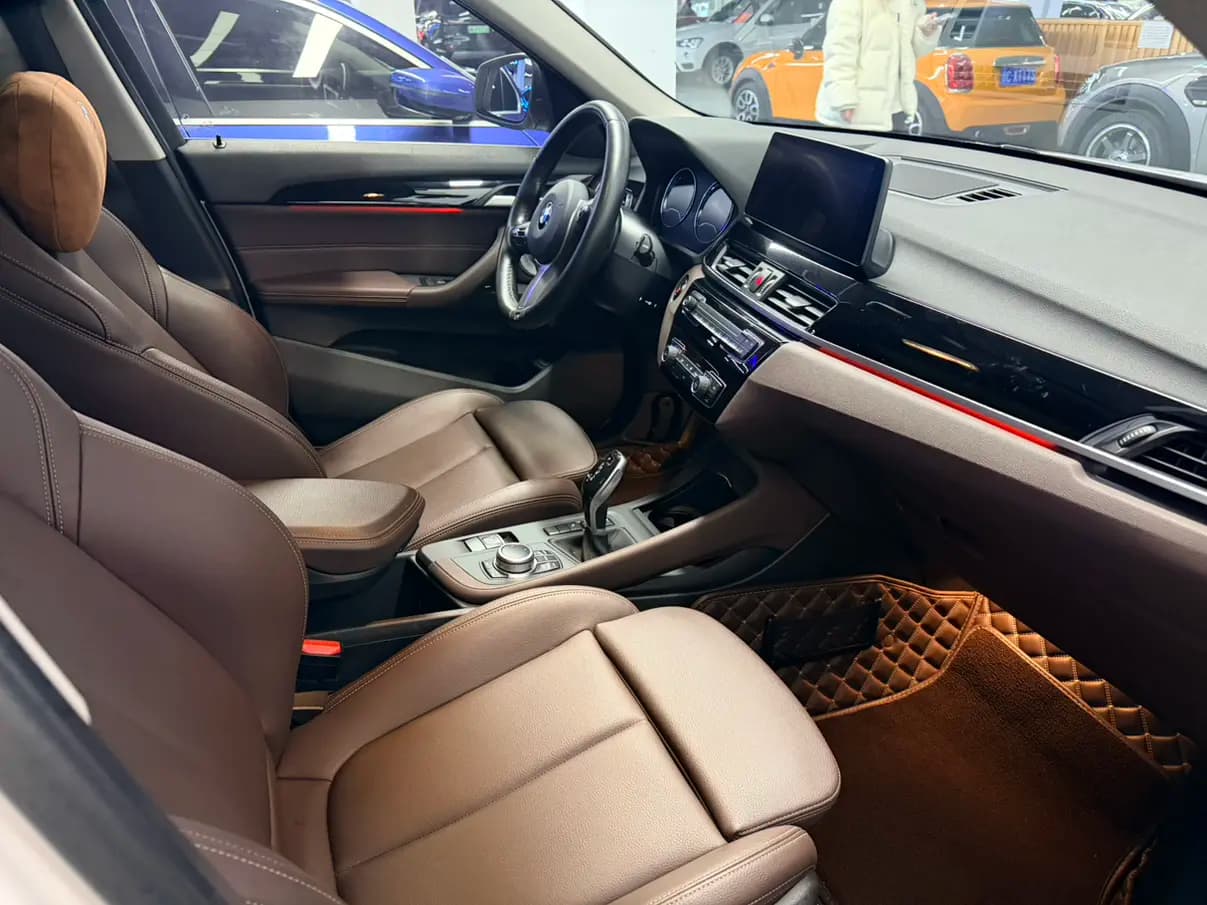 BMW X1 2021 г. 100057 км. — фото 11