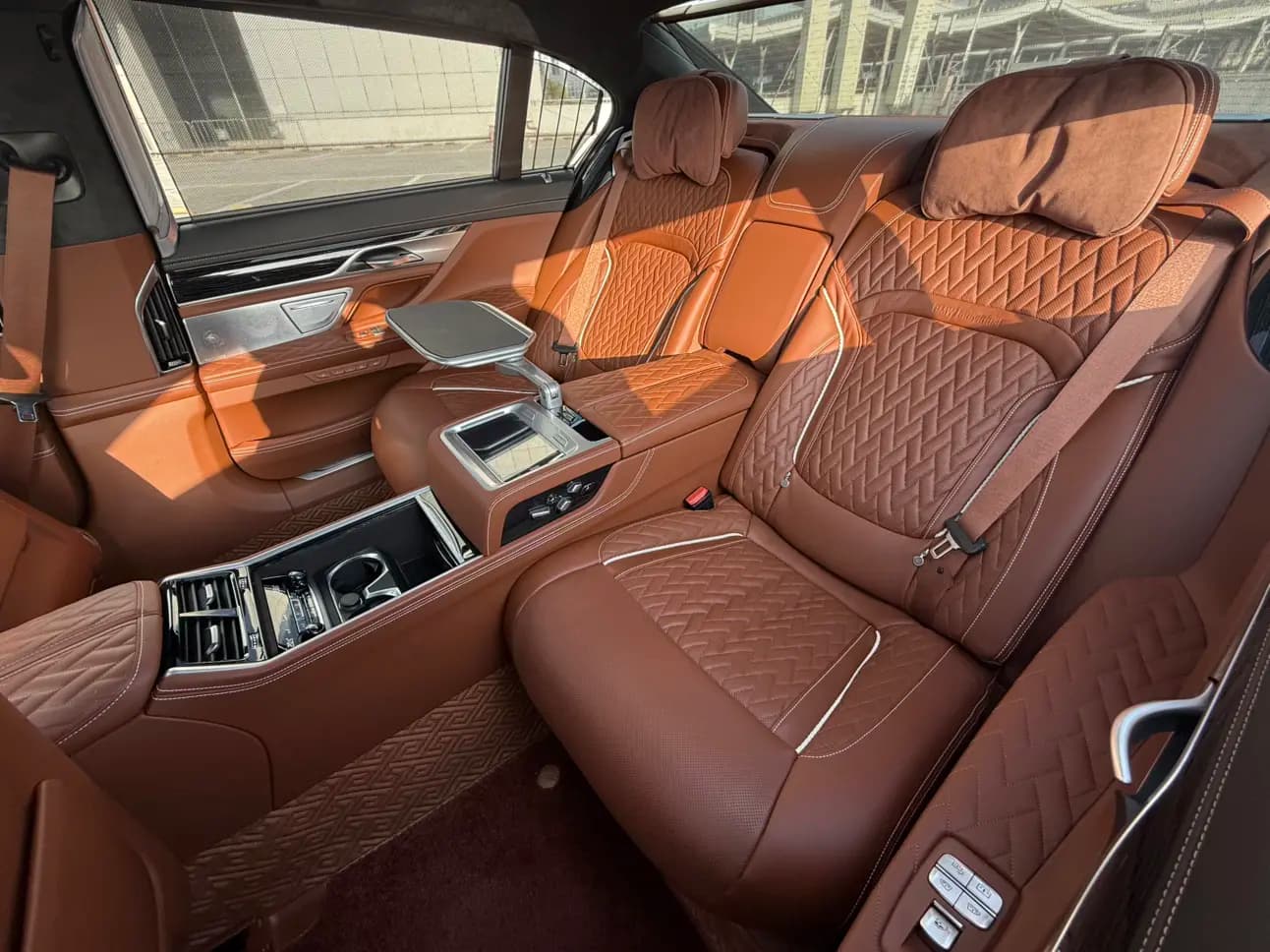 BMW 7 Series 2021 г. 25059 км. — фото 17