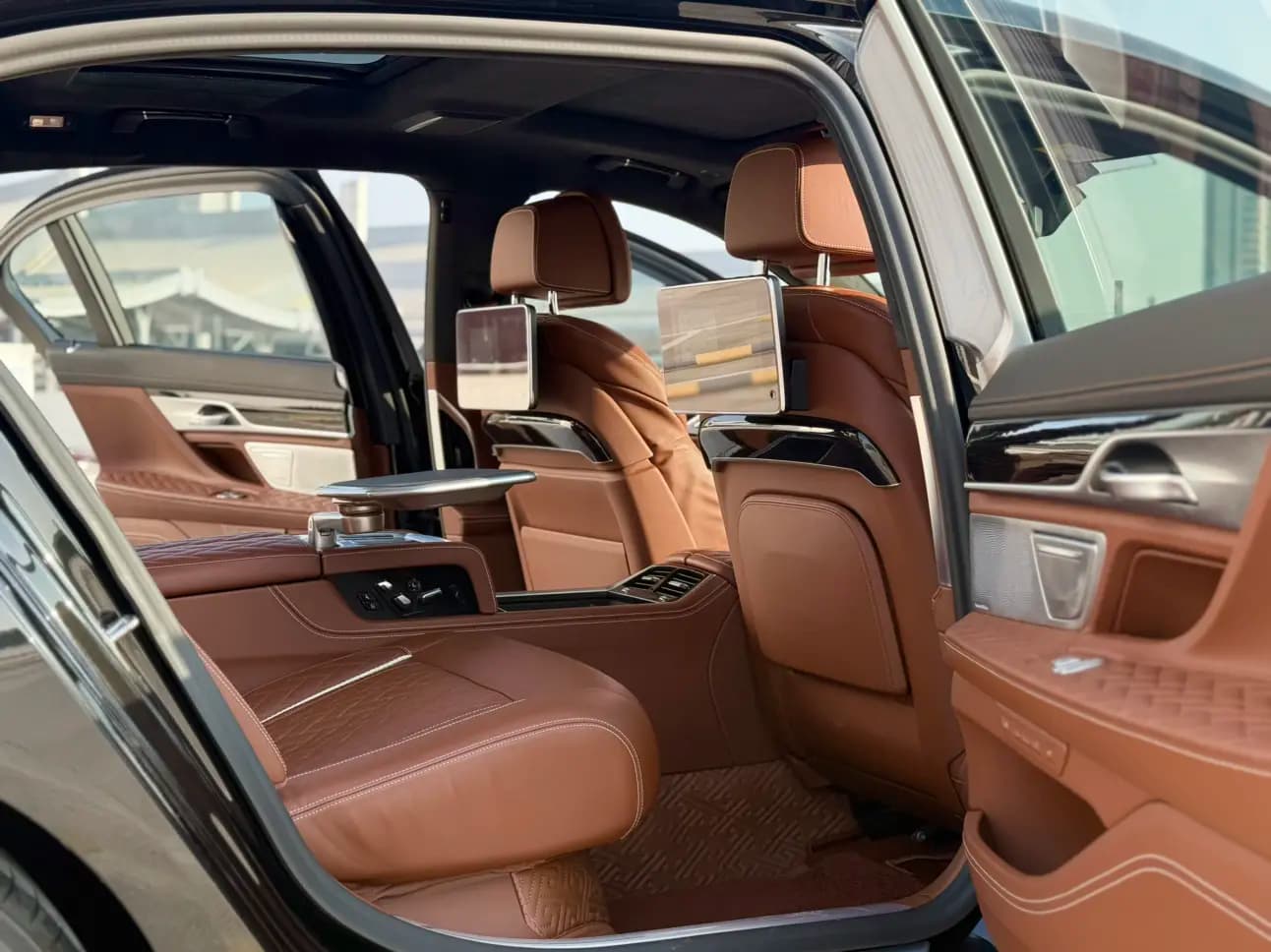 BMW 7 Series 2021 г. 25059 км. — фото 19