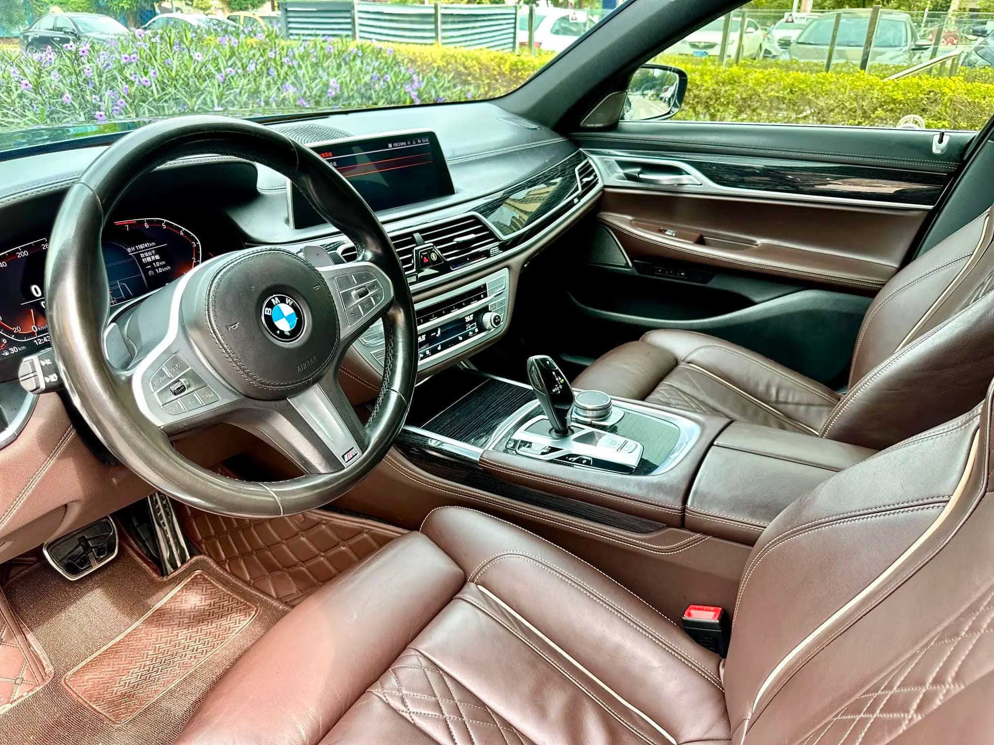 BMW 7 Series 2021 г. 118058 км. — фото 20