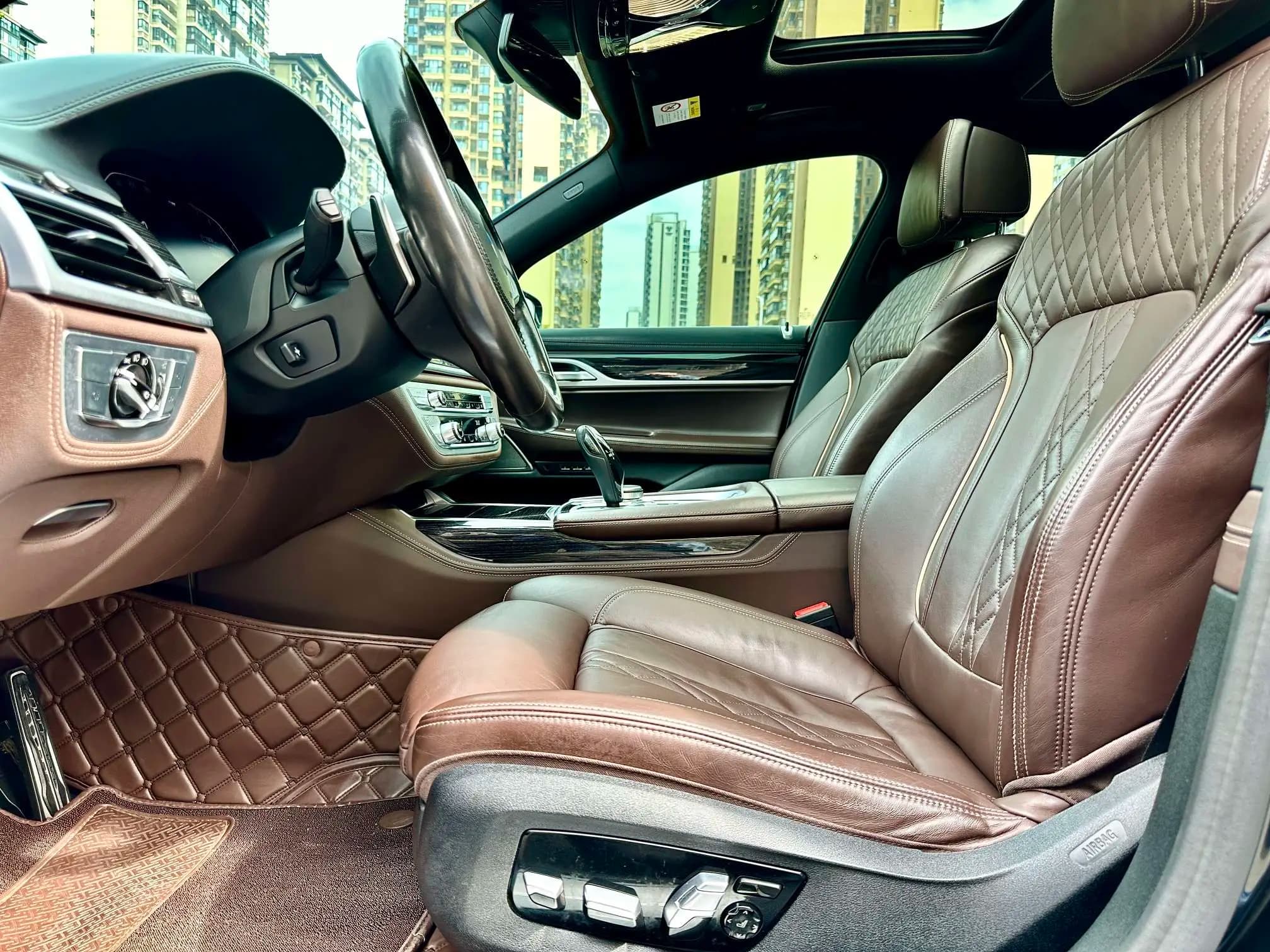 BMW 7 Series 2021 г. 118058 км. — фото 22