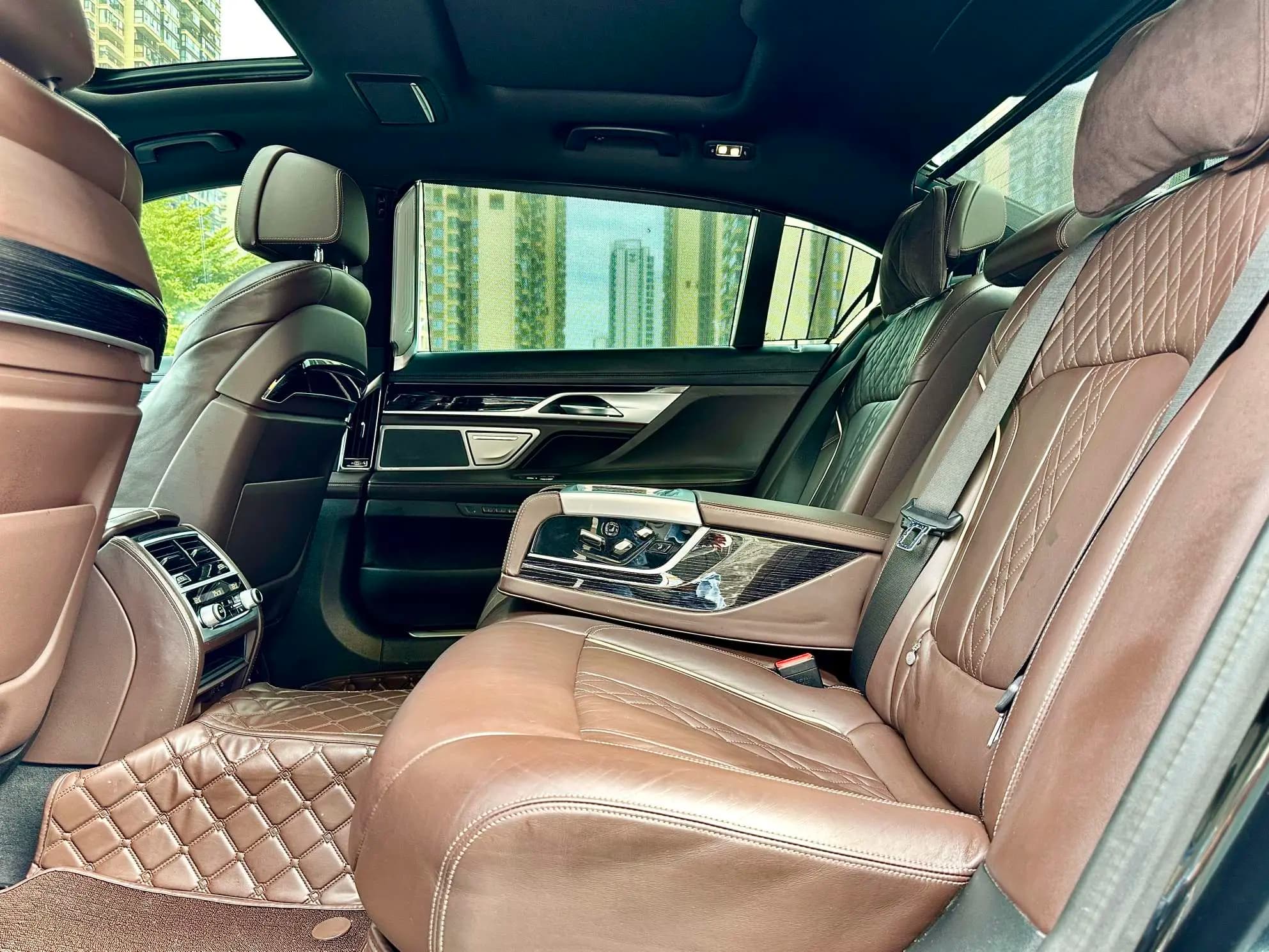 BMW 7 Series 2021 г. 118058 км. — фото 26
