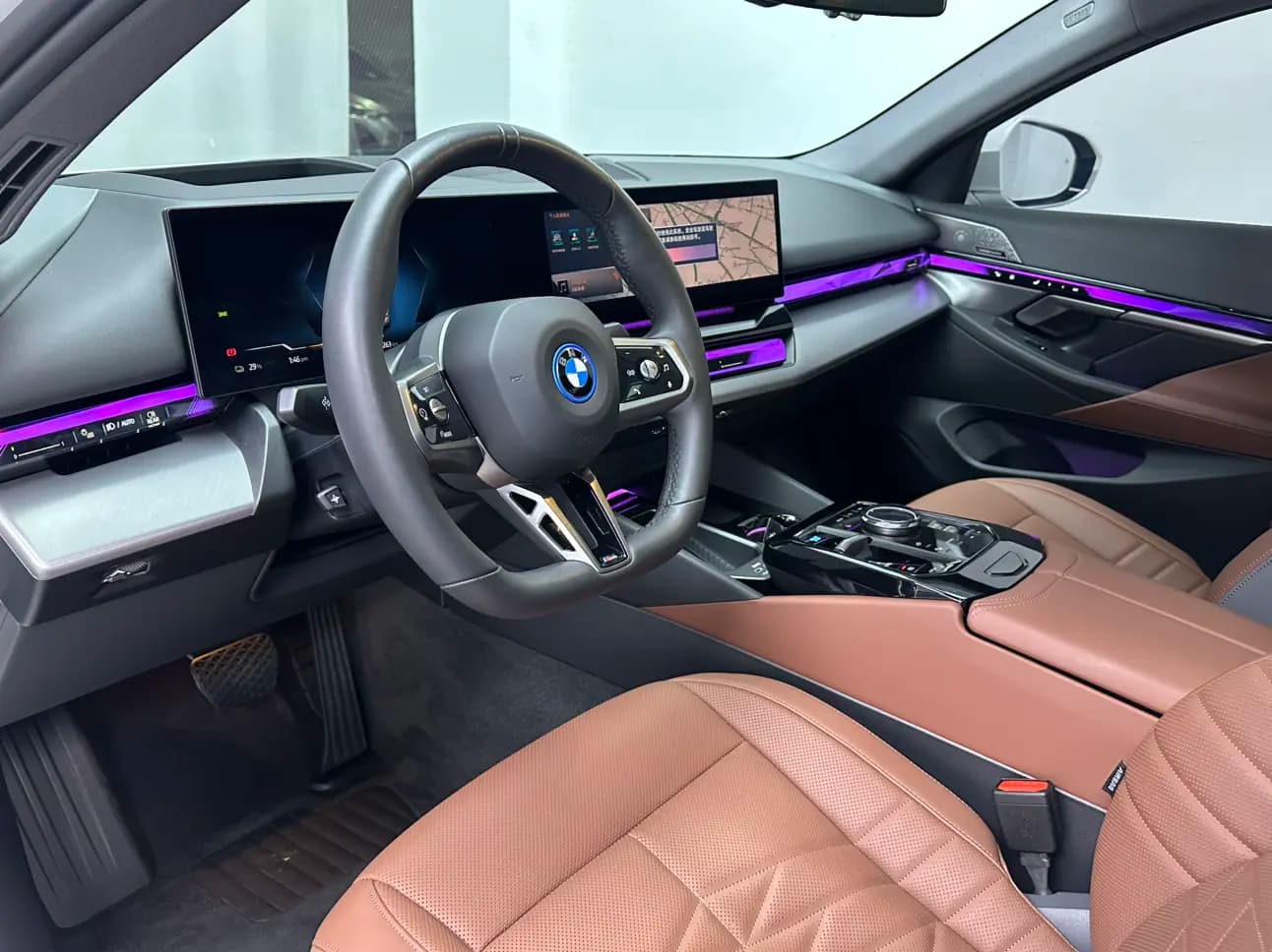 BMW i5 2025 г. 15069 км. — фото 10