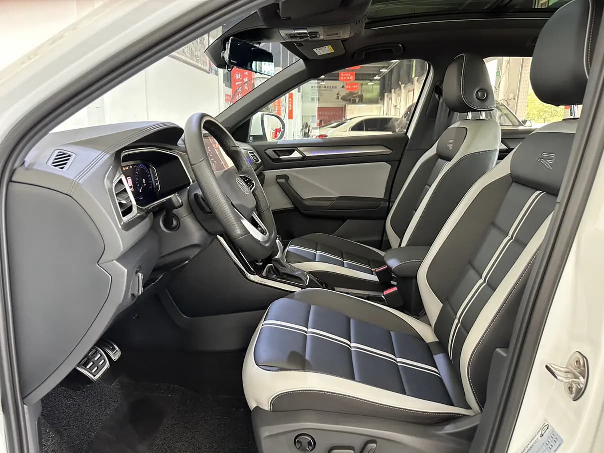 Volkswagen T-Roc 2024 г. 9846 км. — фото 8