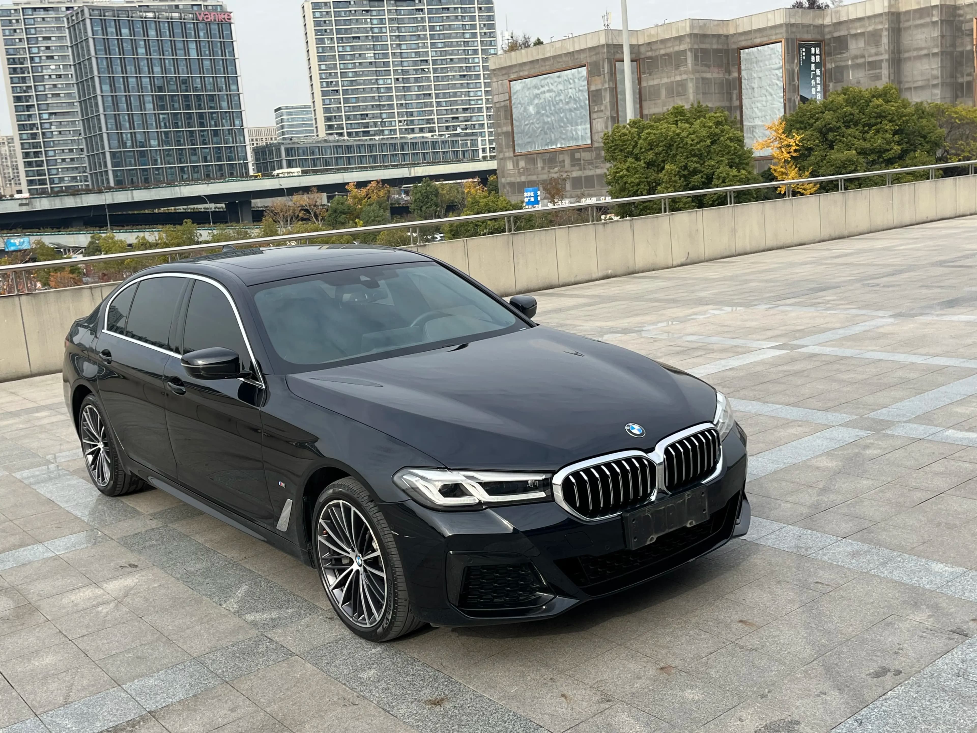 BMW 5 Series 2022 г. 47062 км. — фото 7