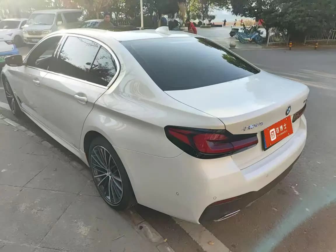 BMW 5 Series 2023 г. 40008 км. — фото 3