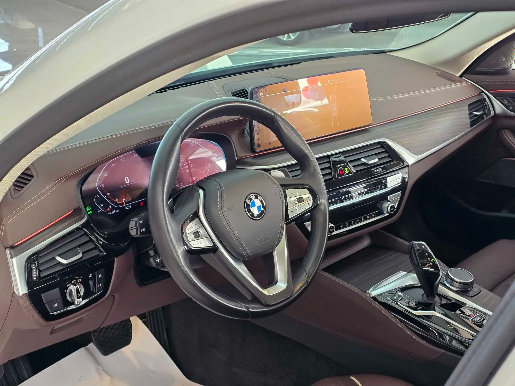 BMW 5 Series 2022 г. 52036 км. — фото 13