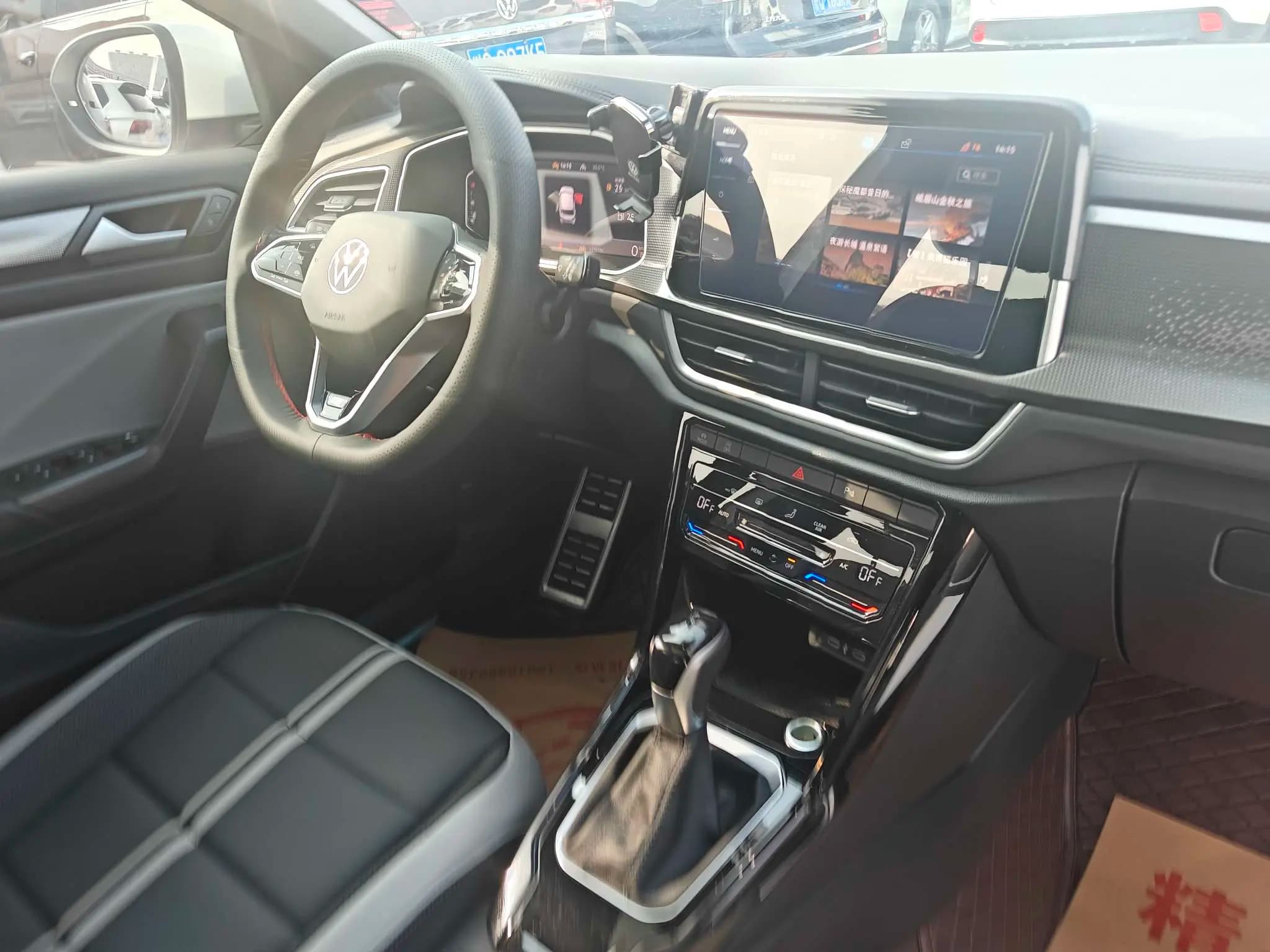 Volkswagen T-Roc 2023 г. 12147 км. — фото 12