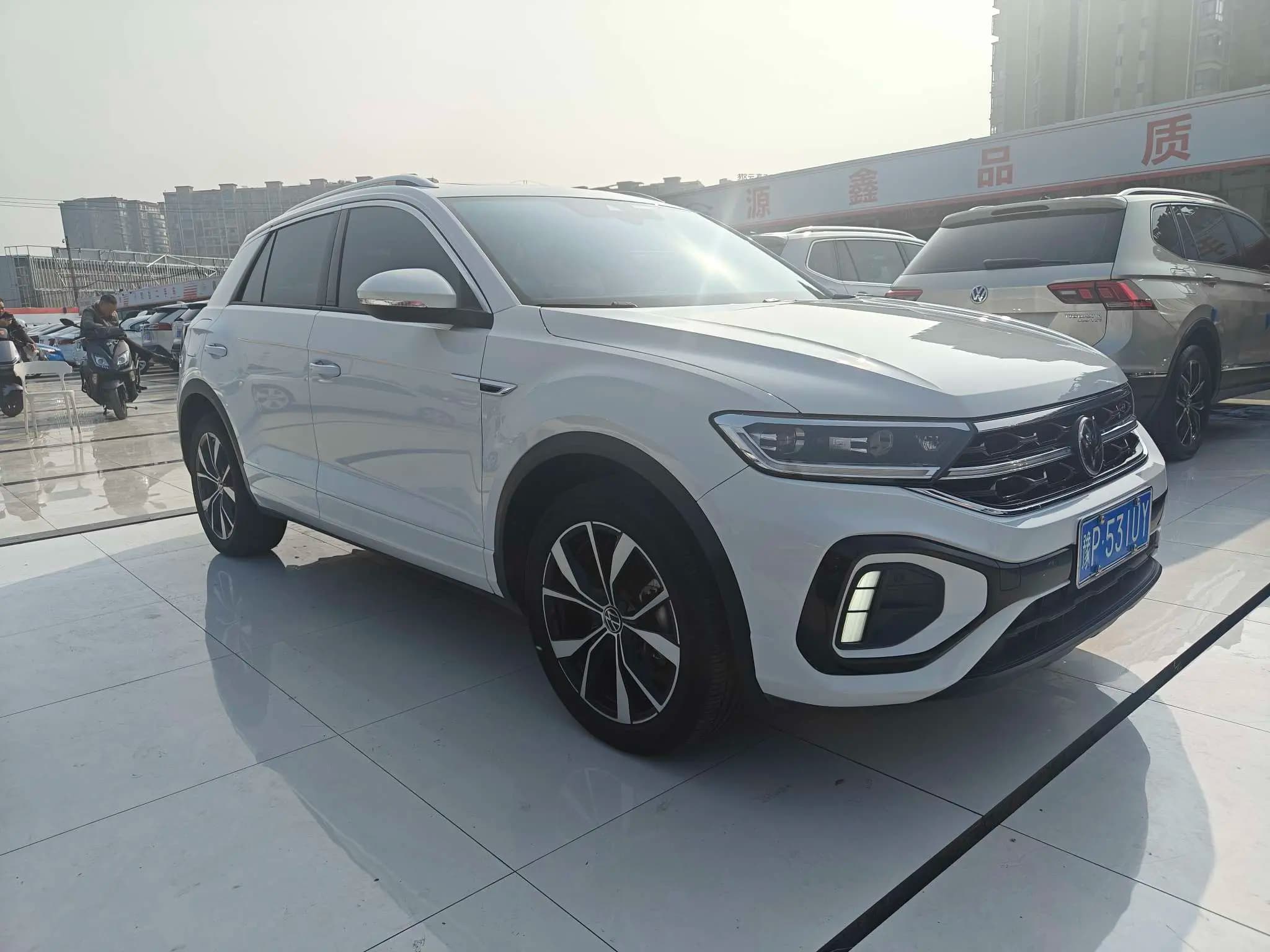 Volkswagen T-Roc 2023 г. 12147 км. — фото 3
