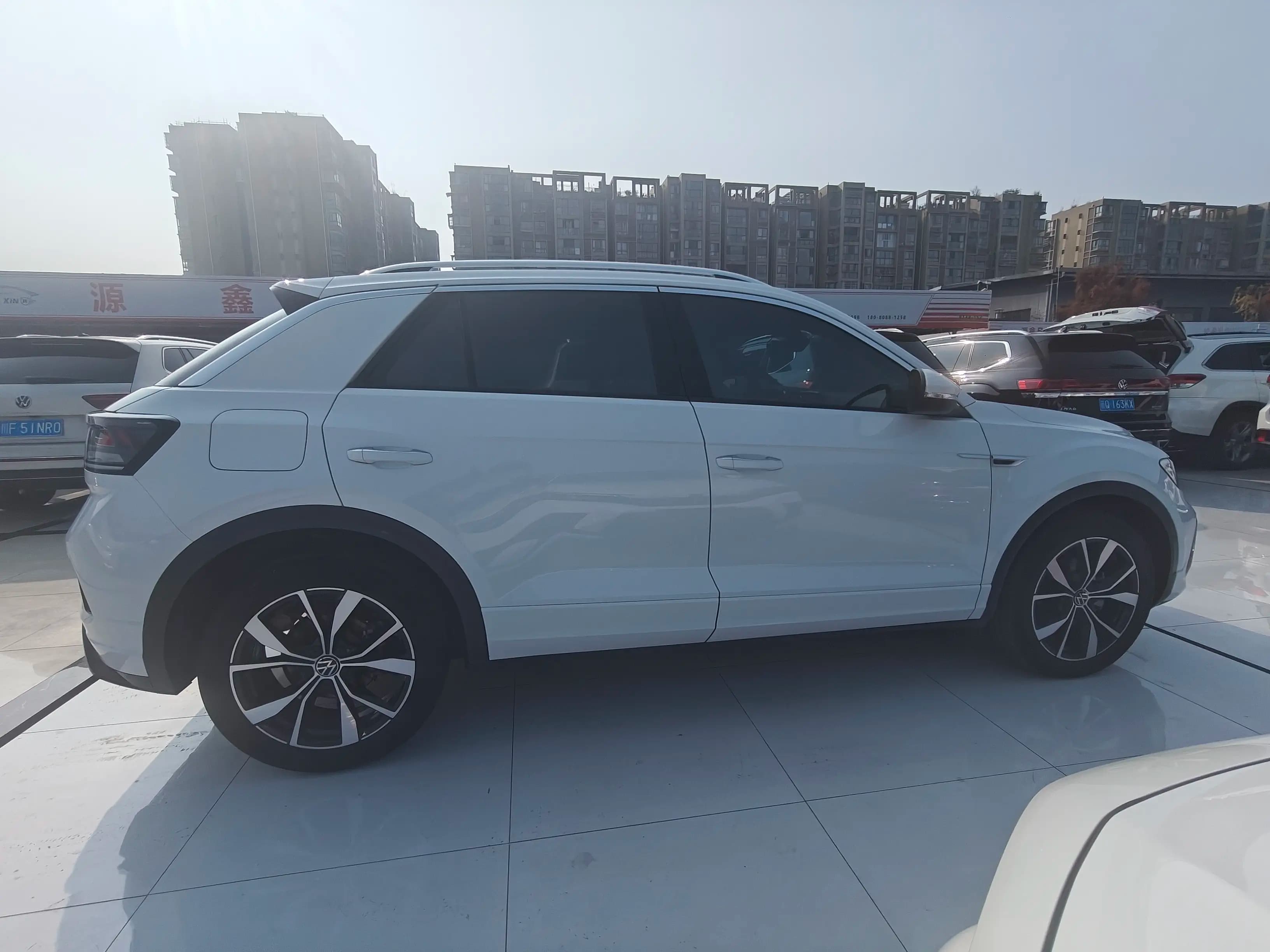 Volkswagen T-Roc 2023 г. 12147 км. — фото 8