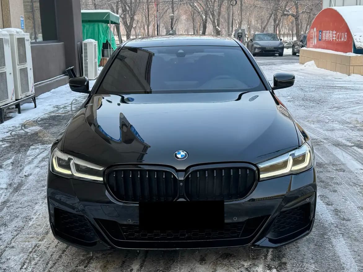 BMW 5 Series 2023 г. 65009 км. — фото 2