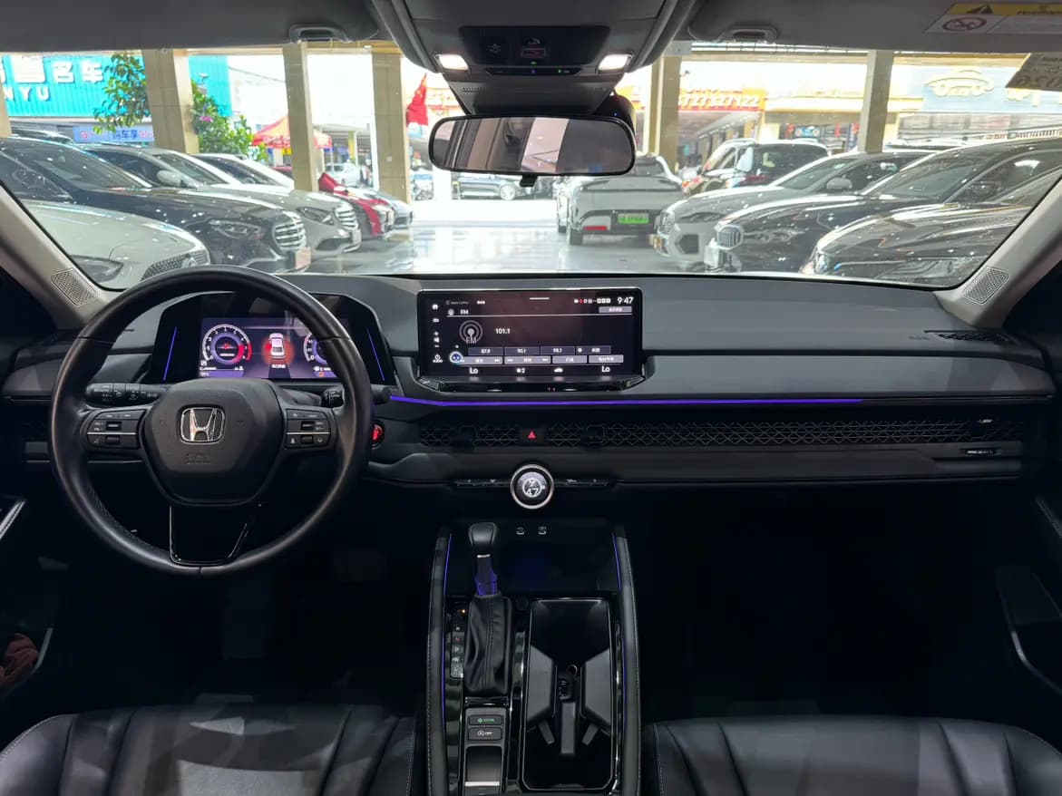 Honda Accord 2024 г. 23132 км. — фото 8