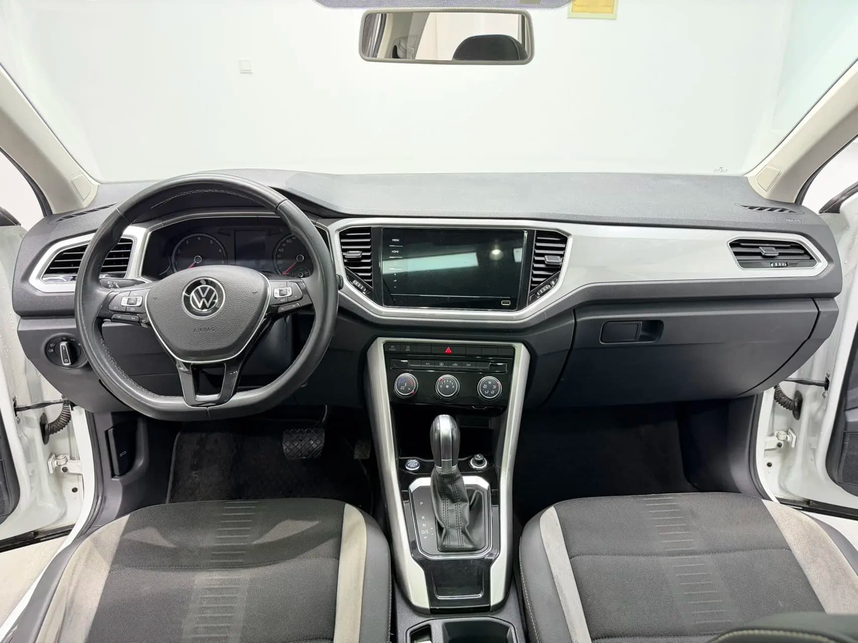 Volkswagen T-Roc 2022 г. 28148 км. — фото 11