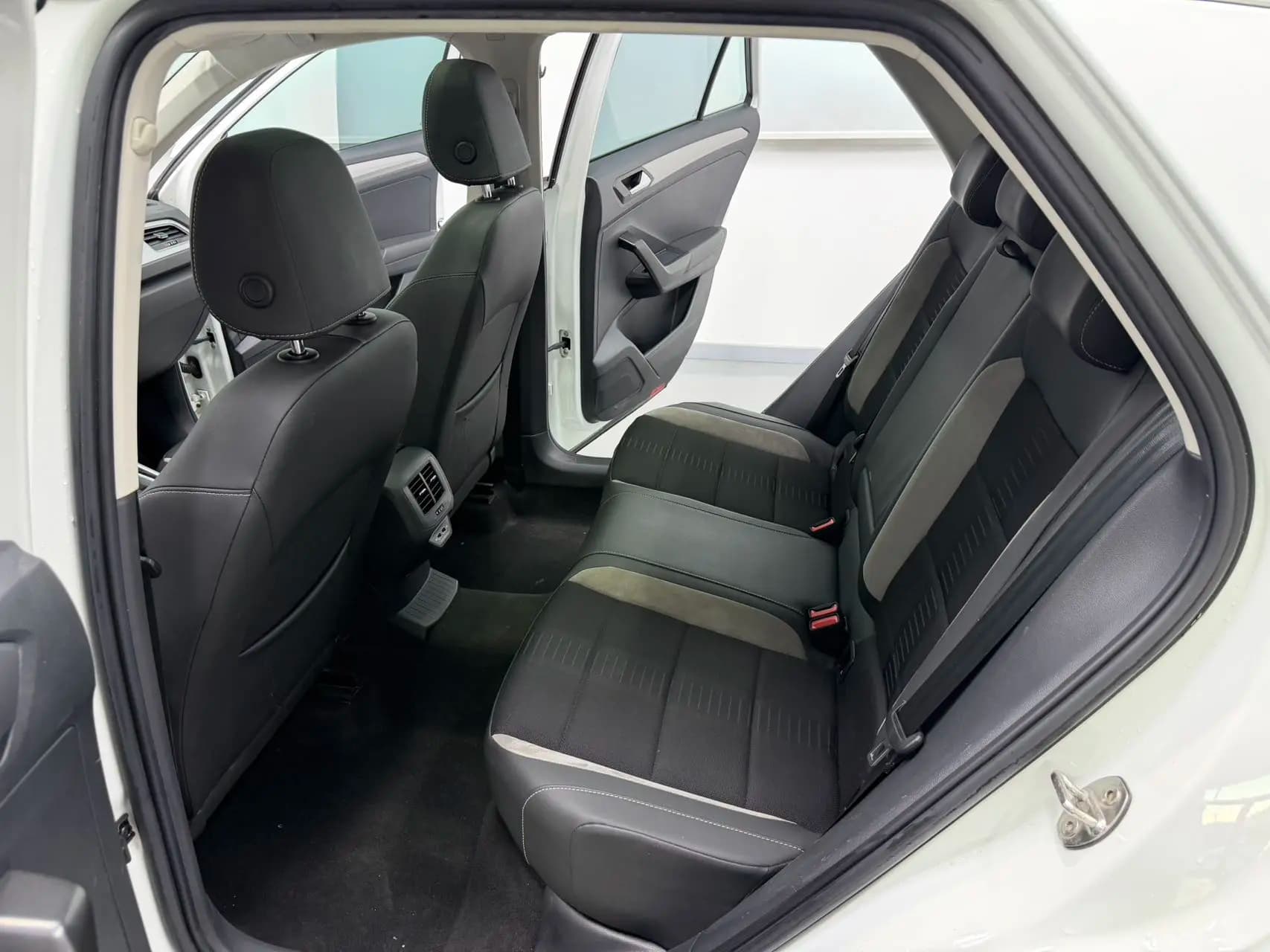 Volkswagen T-Roc 2022 г. 28148 км. — фото 18
