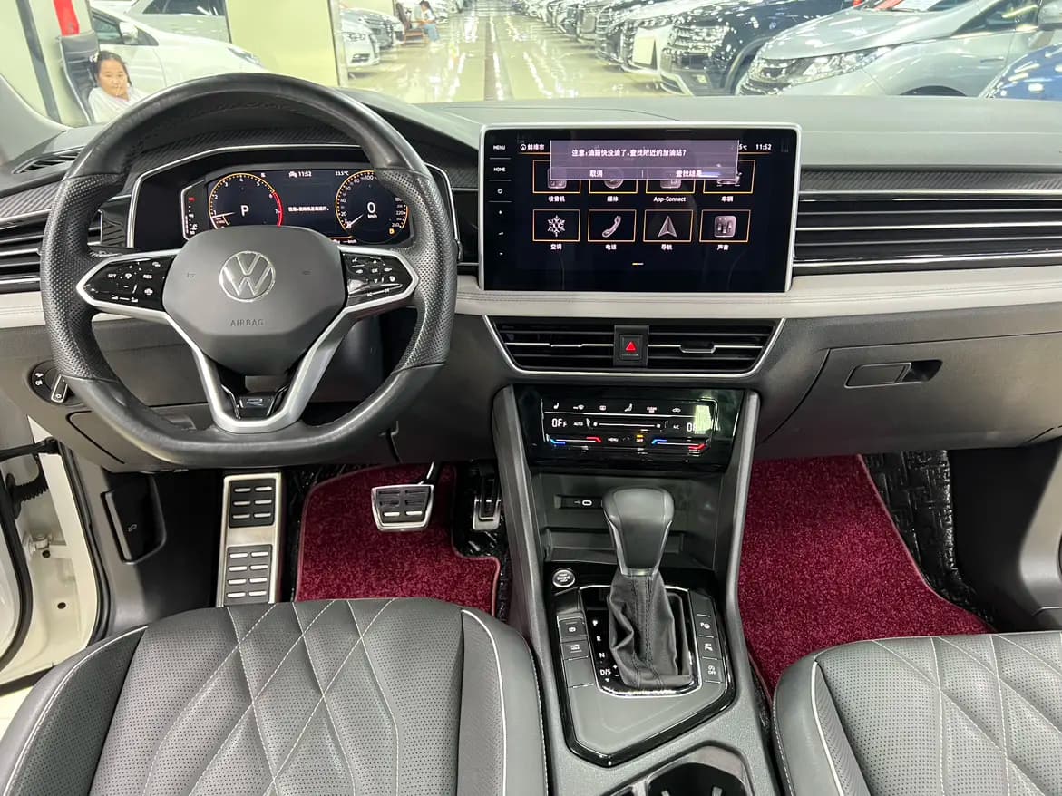 Volkswagen Tiguan L 2021 г. 74036 км. — фото 17