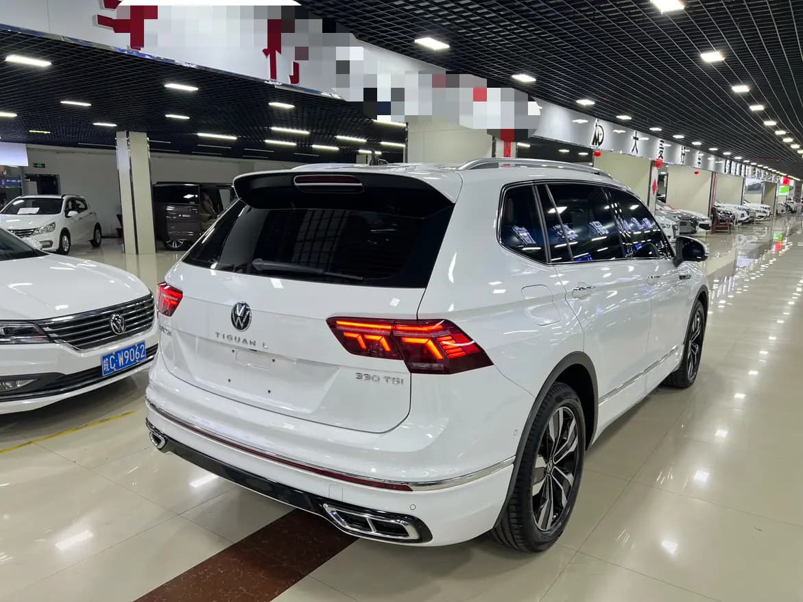 Volkswagen Tiguan L 2021 г. 74036 км. — фото 7
