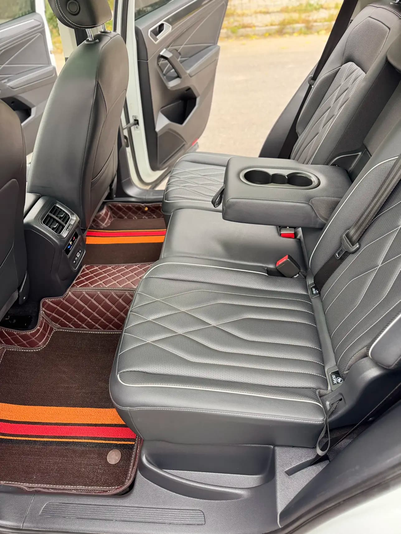 Volkswagen Tiguan L 2023 г. 96037 км. — фото 22