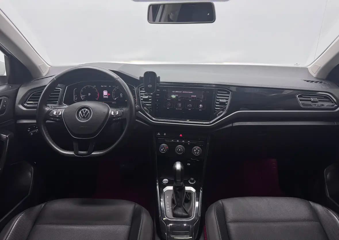 Volkswagen T-Roc 2021 г. 58149 км. — фото 13