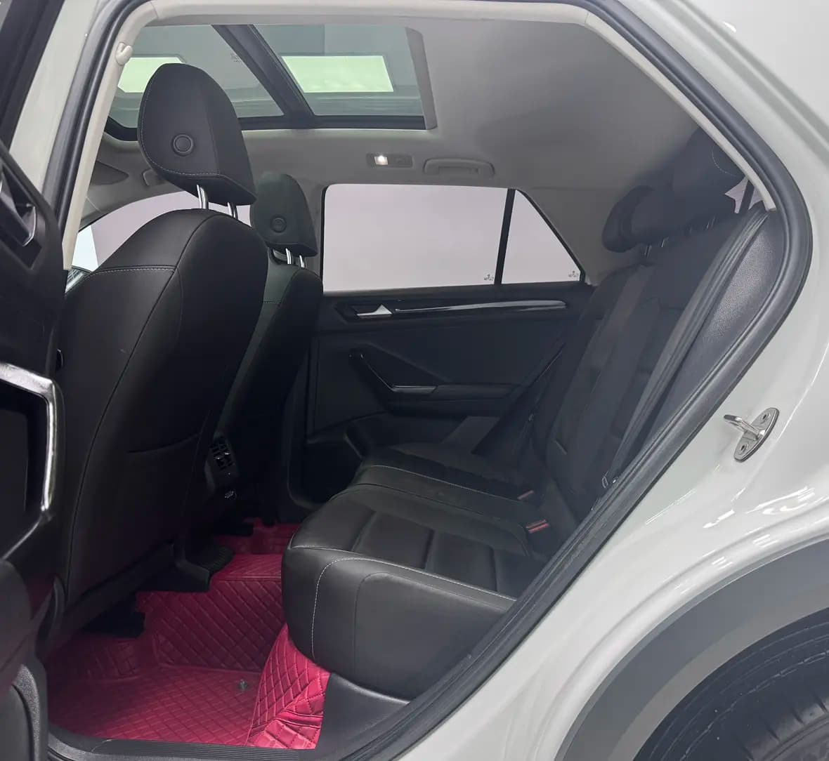 Volkswagen T-Roc 2021 г. 58149 км. — фото 18