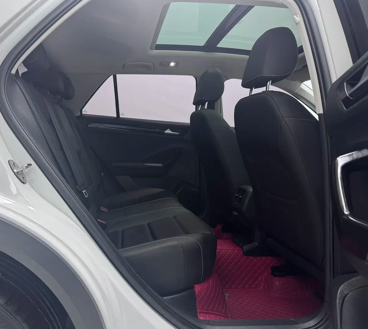 Volkswagen T-Roc 2021 г. 58149 км. — фото 20