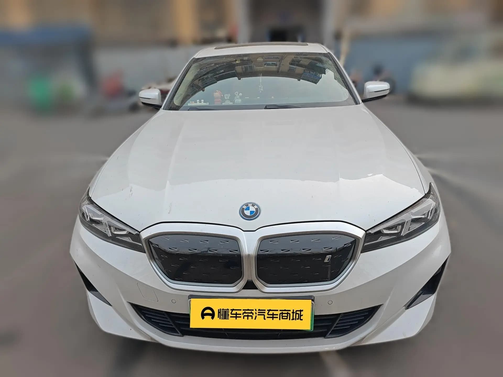 BMW i3 2023 г. 38324 км. — фото 2