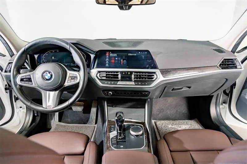 BMW 3 Series 2021 г. 35500 км. — фото 6