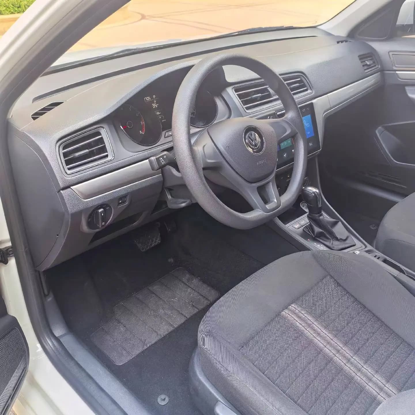 Volkswagen Lavida 2023 г. 72011 км. — фото 8