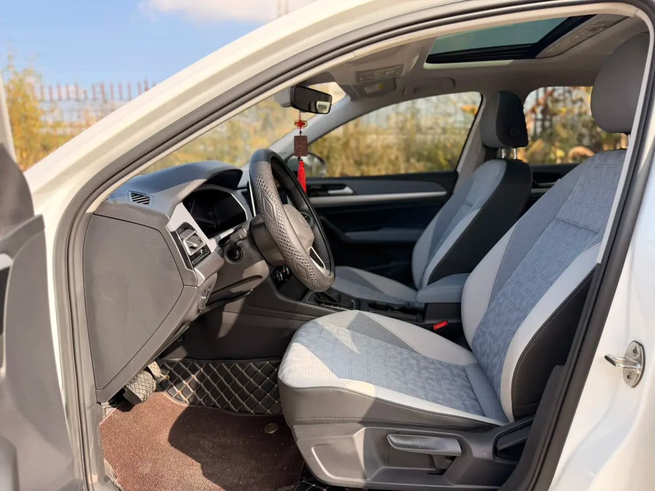 Volkswagen Lavida 2023 г. 22014 км. — фото 12