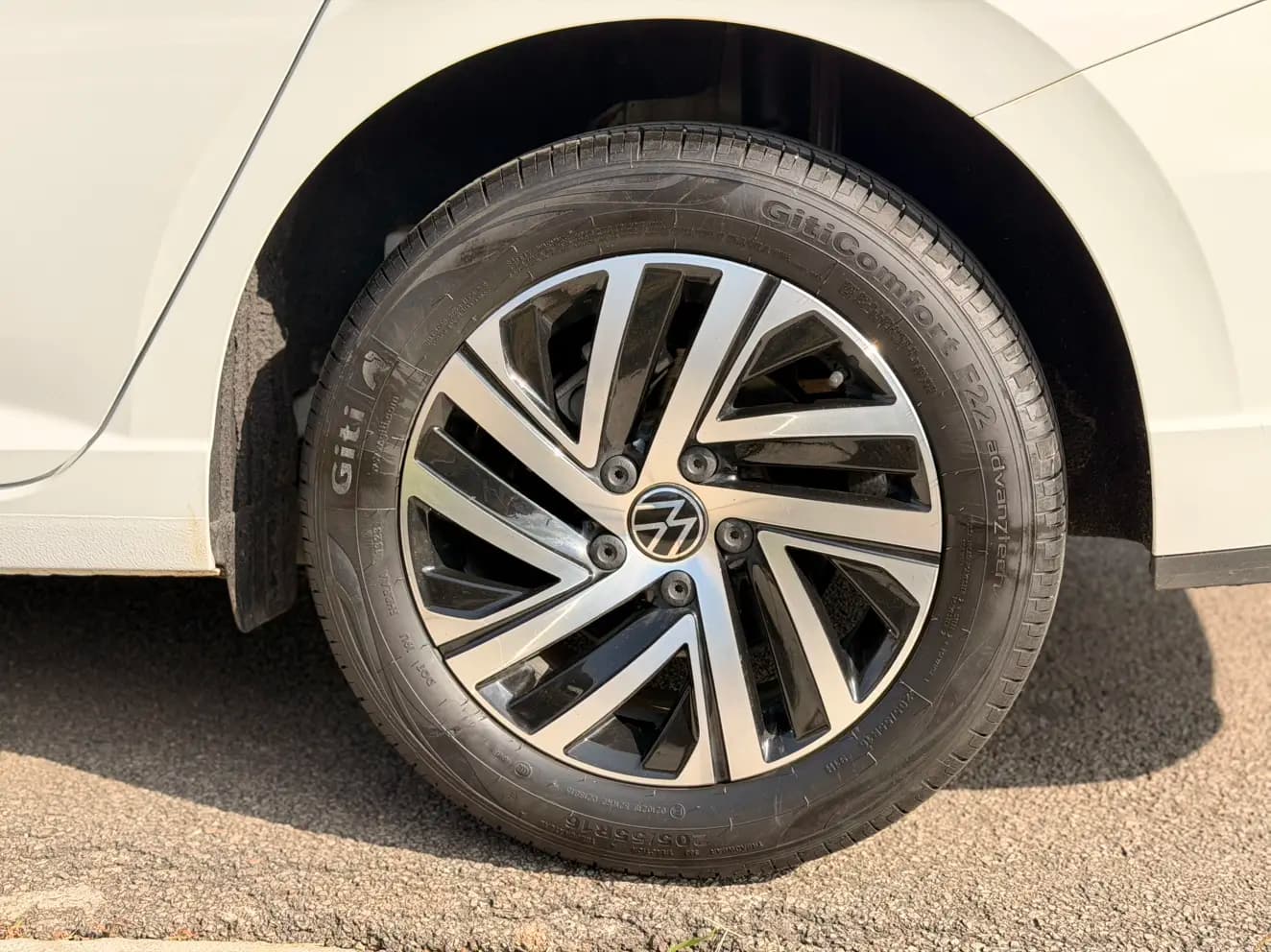 Volkswagen Lavida 2023 г. 22014 км. — фото 8
