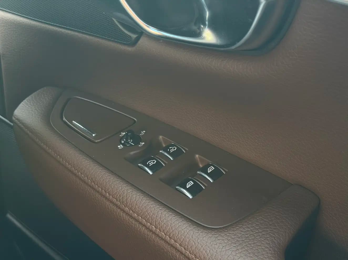 Volvo S90 2021 г. 100000 км. — фото 12