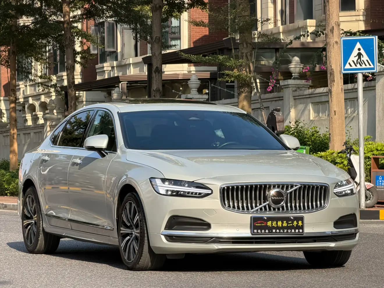 Volvo S90 2021 г. 100000 км. — фото 3