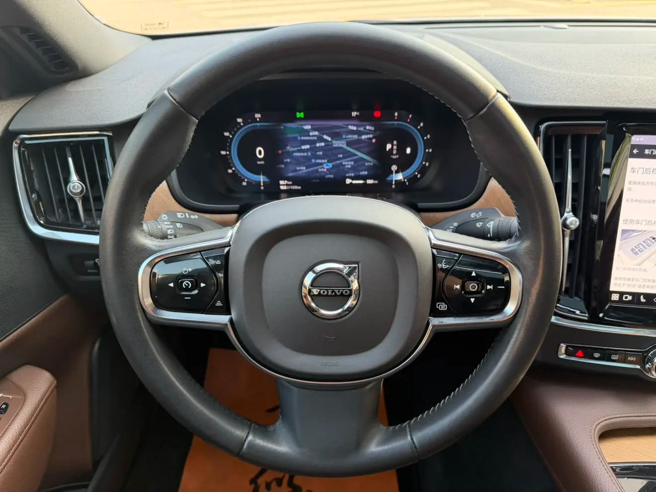 Volvo S90 2021 г. 100000 км. — фото 10