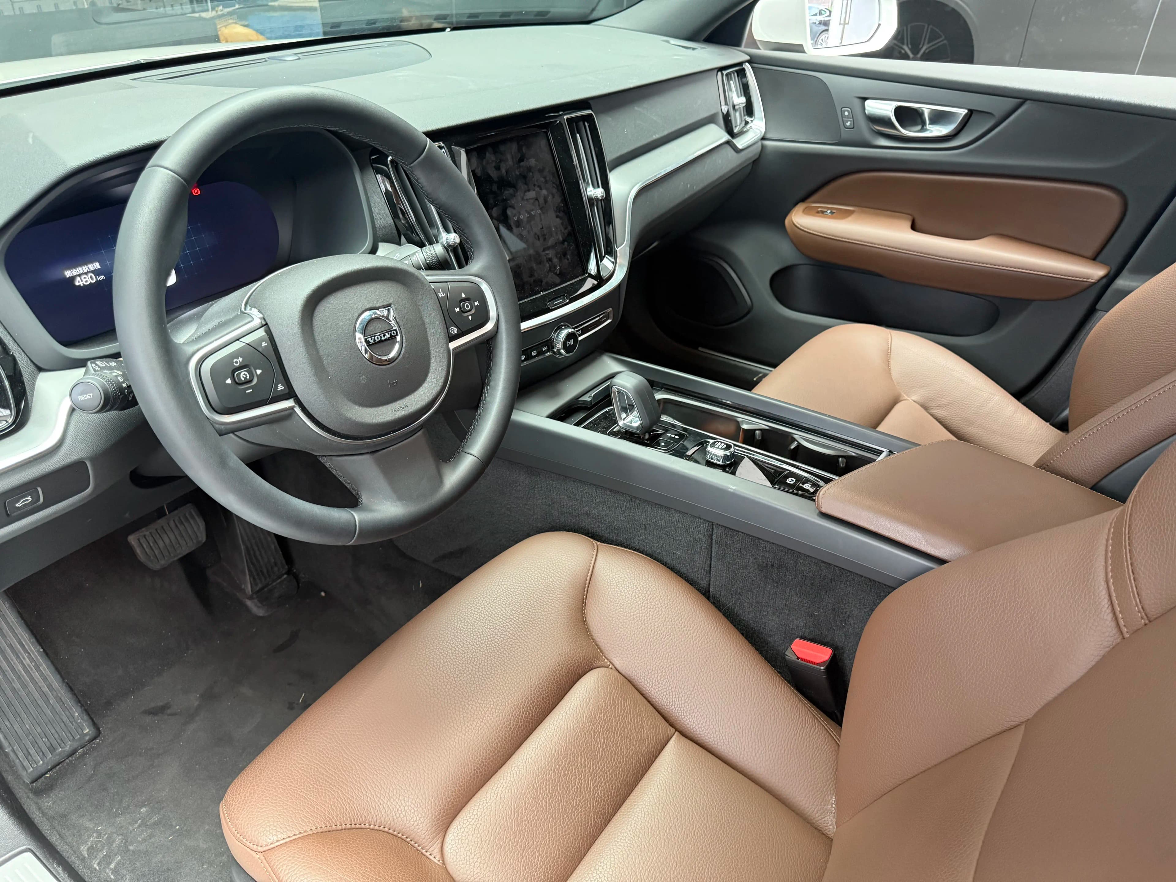 Volvo S60 2025 г. 7001 км. — фото 12