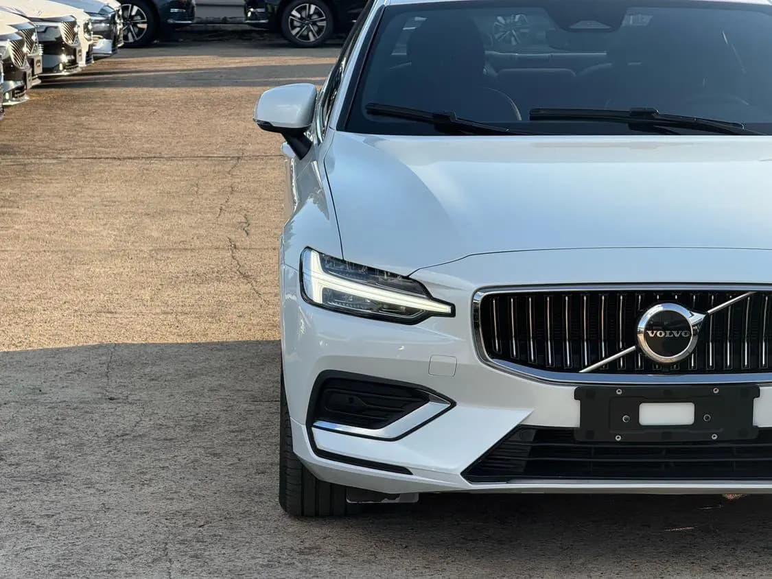 Volvo S60 2024 г. 39202 км. — фото 3