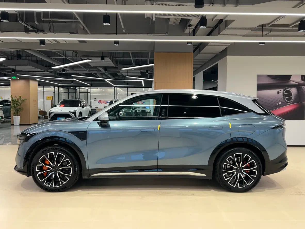 ZEEKR 7X 2024 г. 18553 км. — фото 2