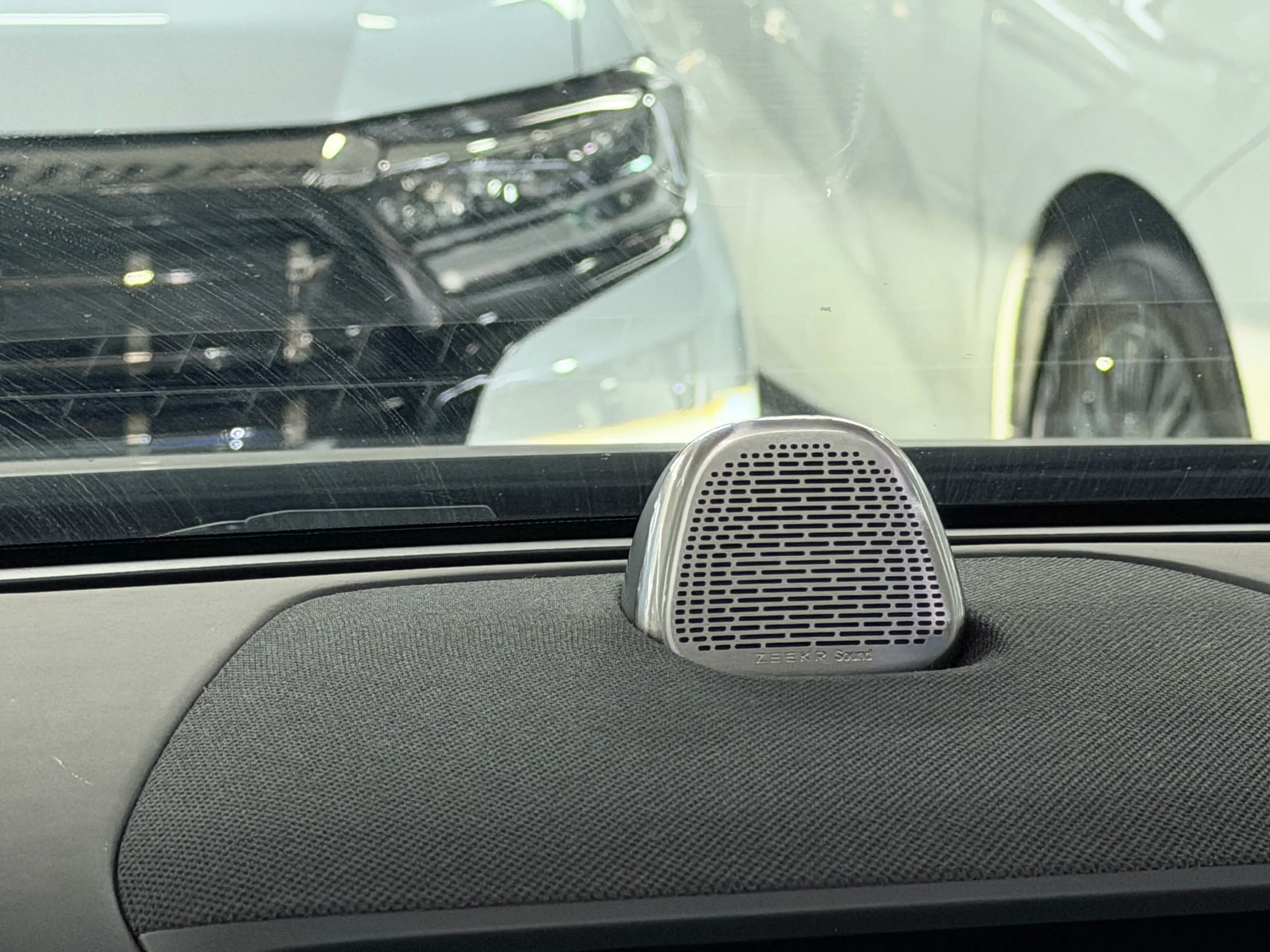 ZEEKR 007 2024 г. 32032 км. — фото 9