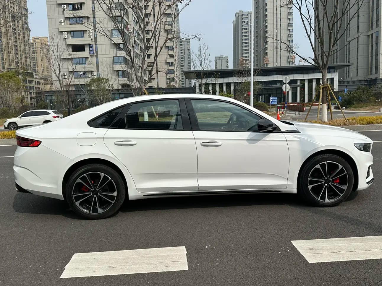 Geely Xing Rui 2022 г. 36090 км. — фото 8
