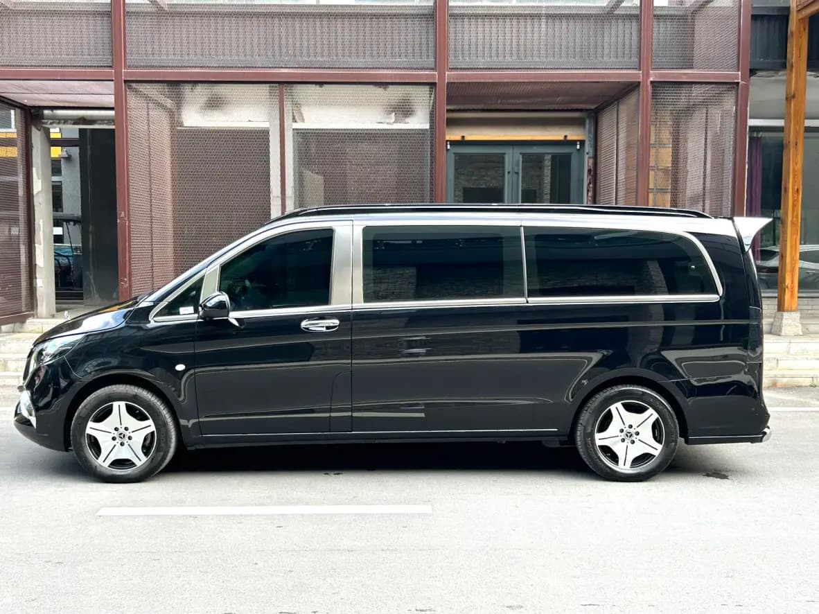 Mercedes-Benz Vito 2024 г. 10032 км. — фото 4