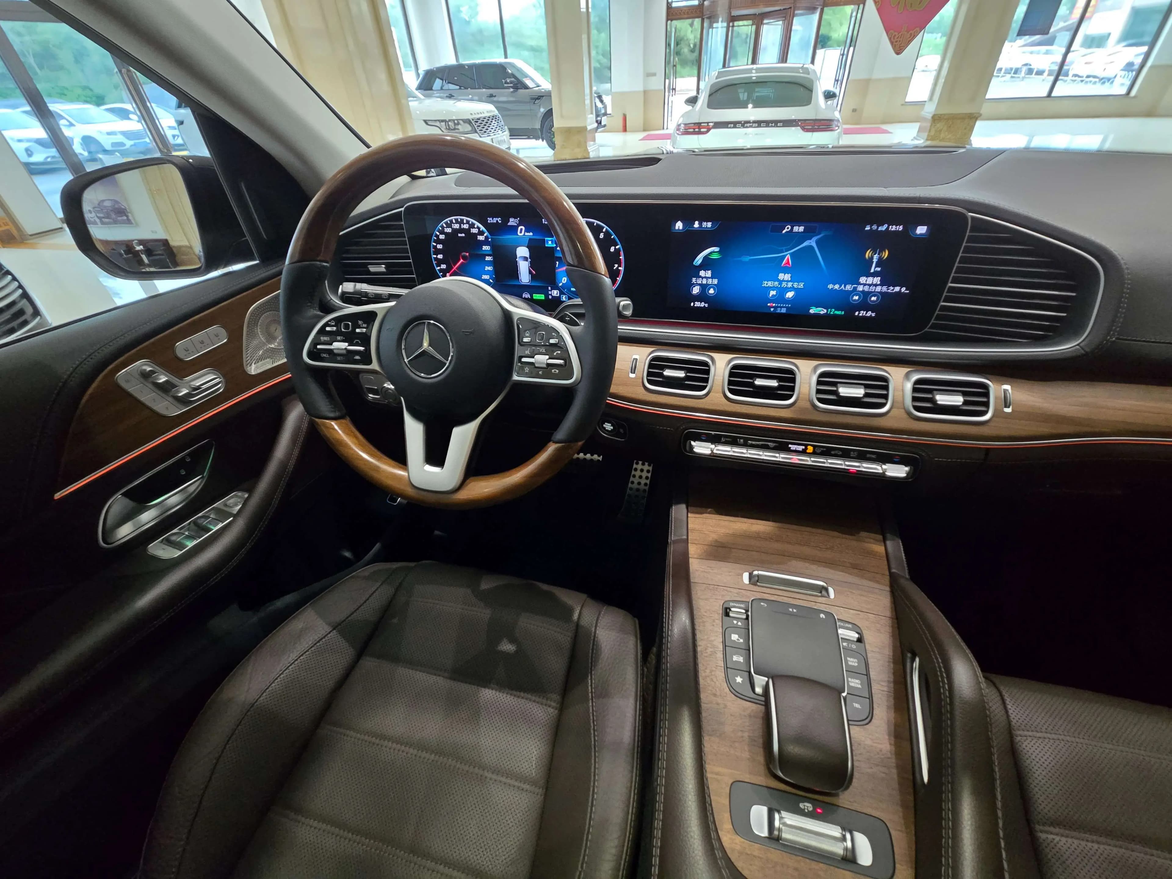 Mercedes-Benz Mercedes Benz GLS 2021 г. 57146 км. — фото 12