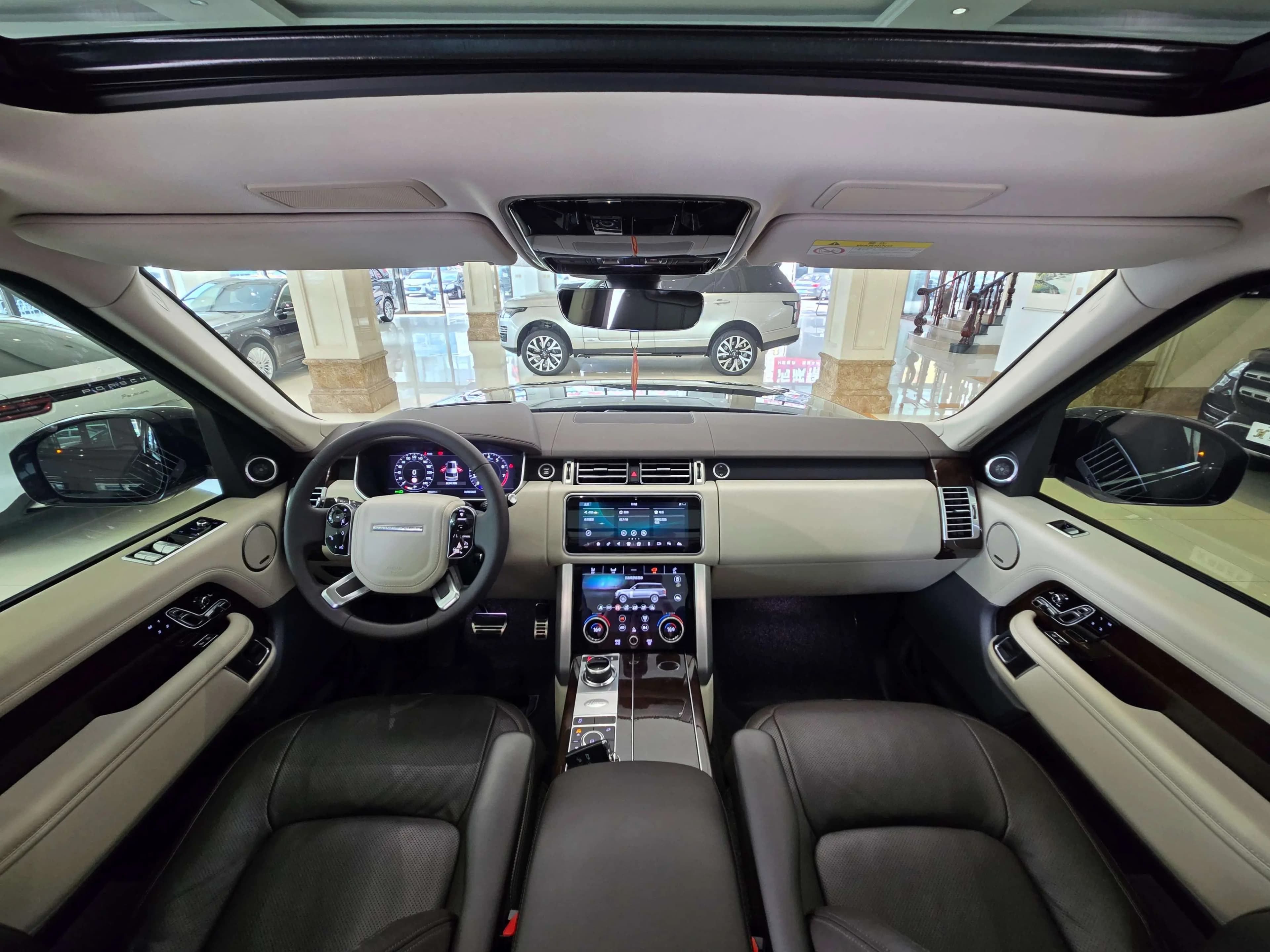 Land Rover Range rover 2021 г. 63082 км. — фото 15