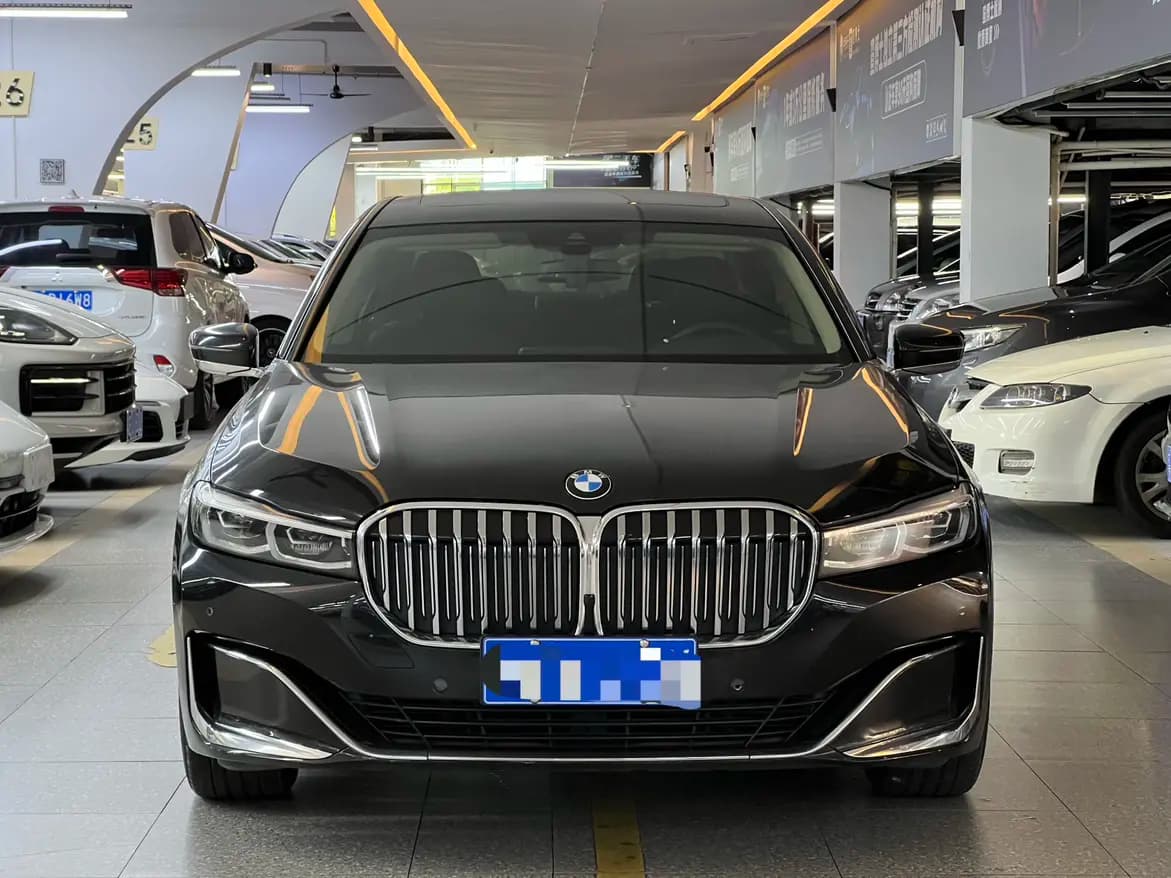 BMW 7 Series 2021 г. 67122 км. — фото 2