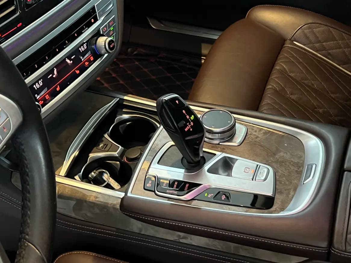 BMW 7 Series 2021 г. 67122 км. — фото 17
