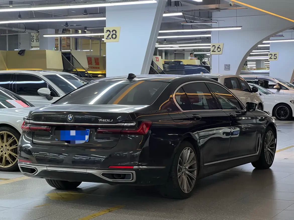 BMW 7 Series 2021 г. 67122 км. — фото 7