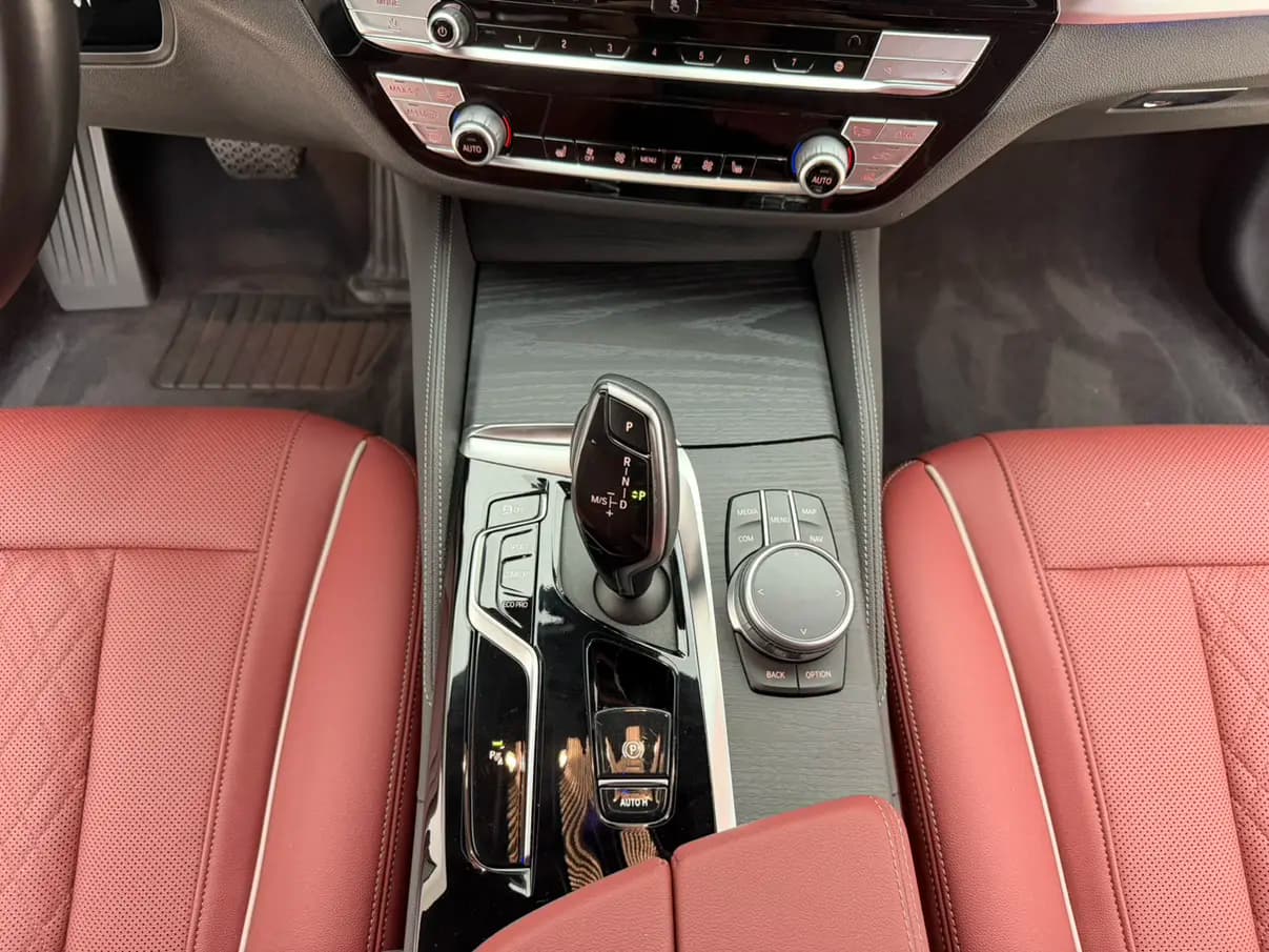 BMW 5 Series 2021 г. 83000 км. — фото 12