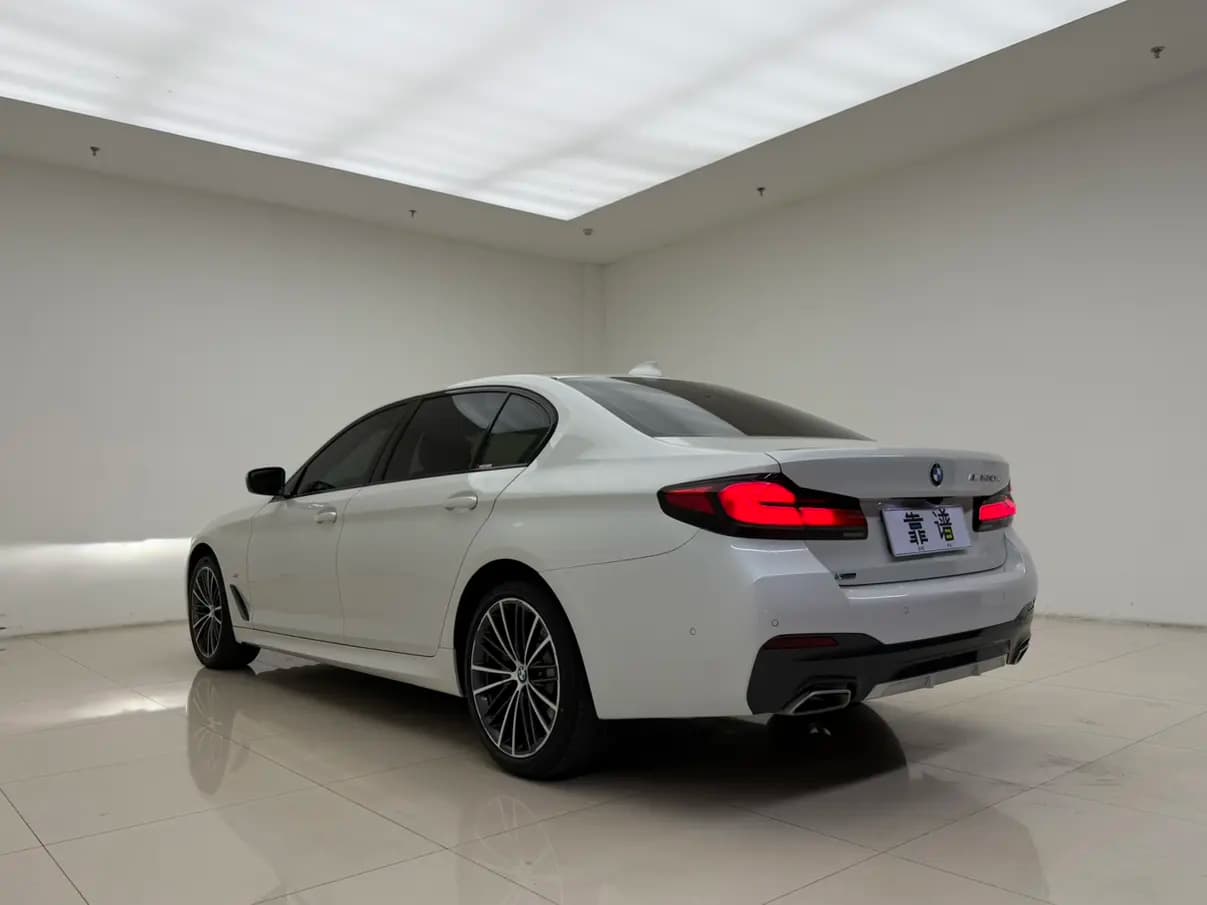 BMW 5 Series 2021 г. 83000 км. — фото 4