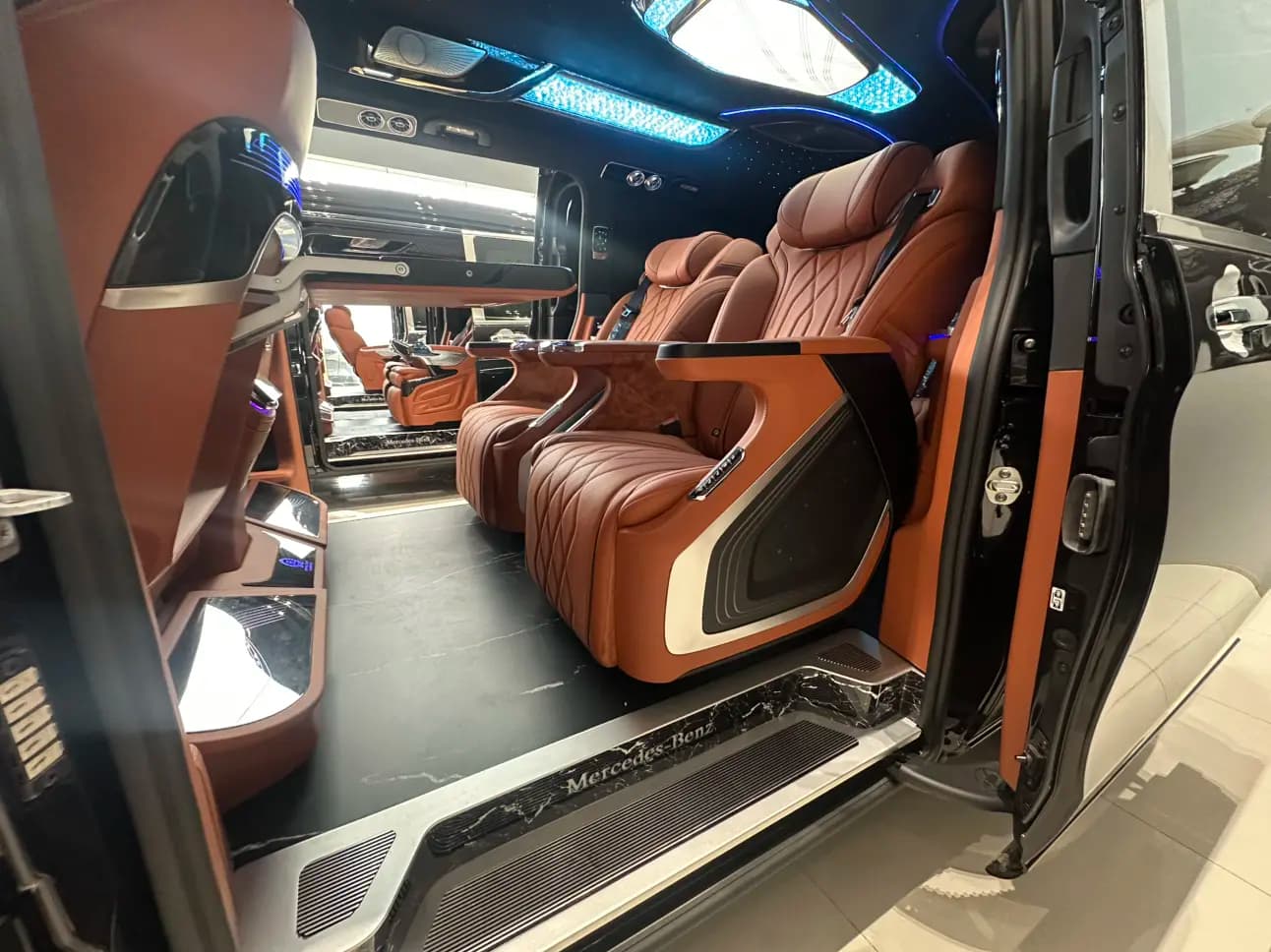Mercedes-Benz Vito 2025 г. 2515 км. — фото 6